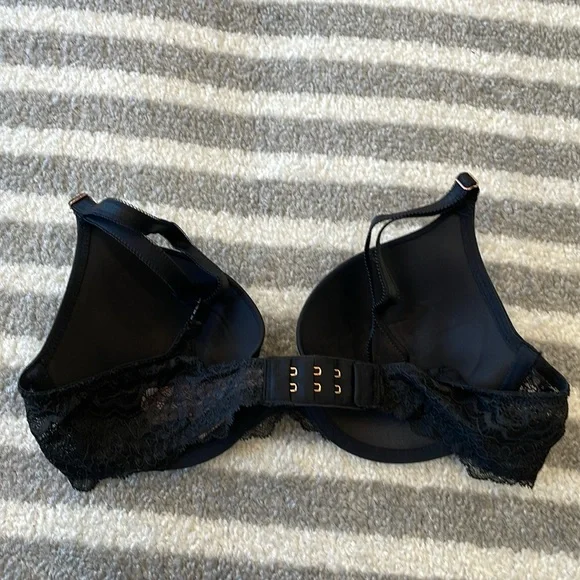 Victorias Secret Dream Angels Perfect coverage black lace bra